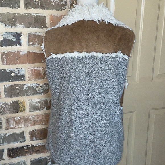ii Sisters Furry Wool Blend Suede Sherpa Vest Tan Gray & Winter White Offset Zip - Picture 6 of 14